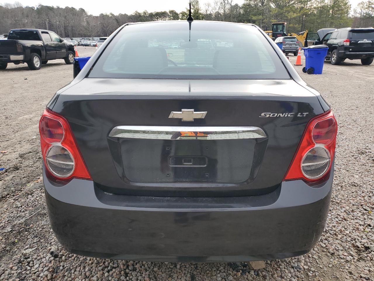 2013 Chevrolet Sonic - Image 6