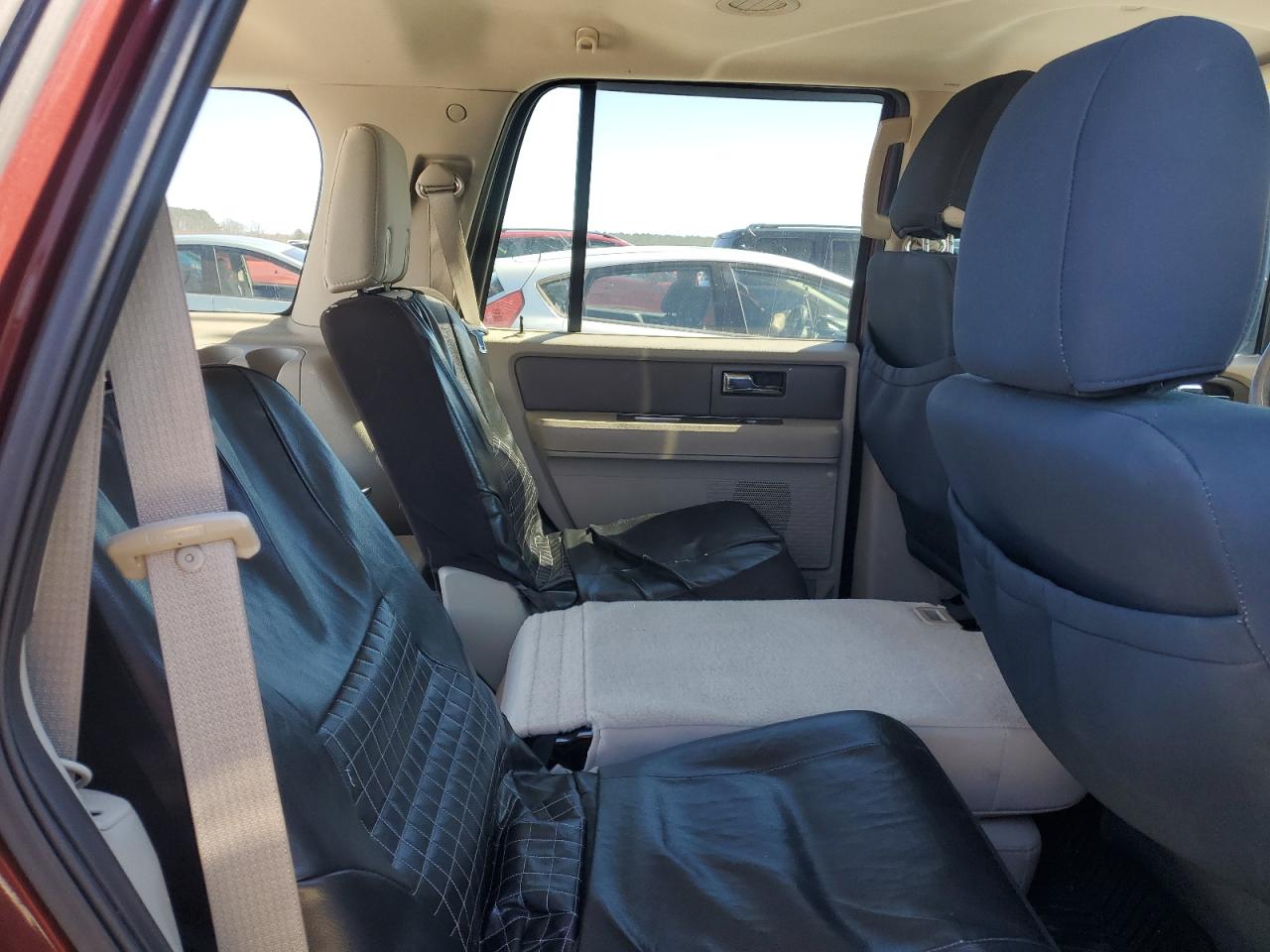 2012 Ford Expedition - Image 11