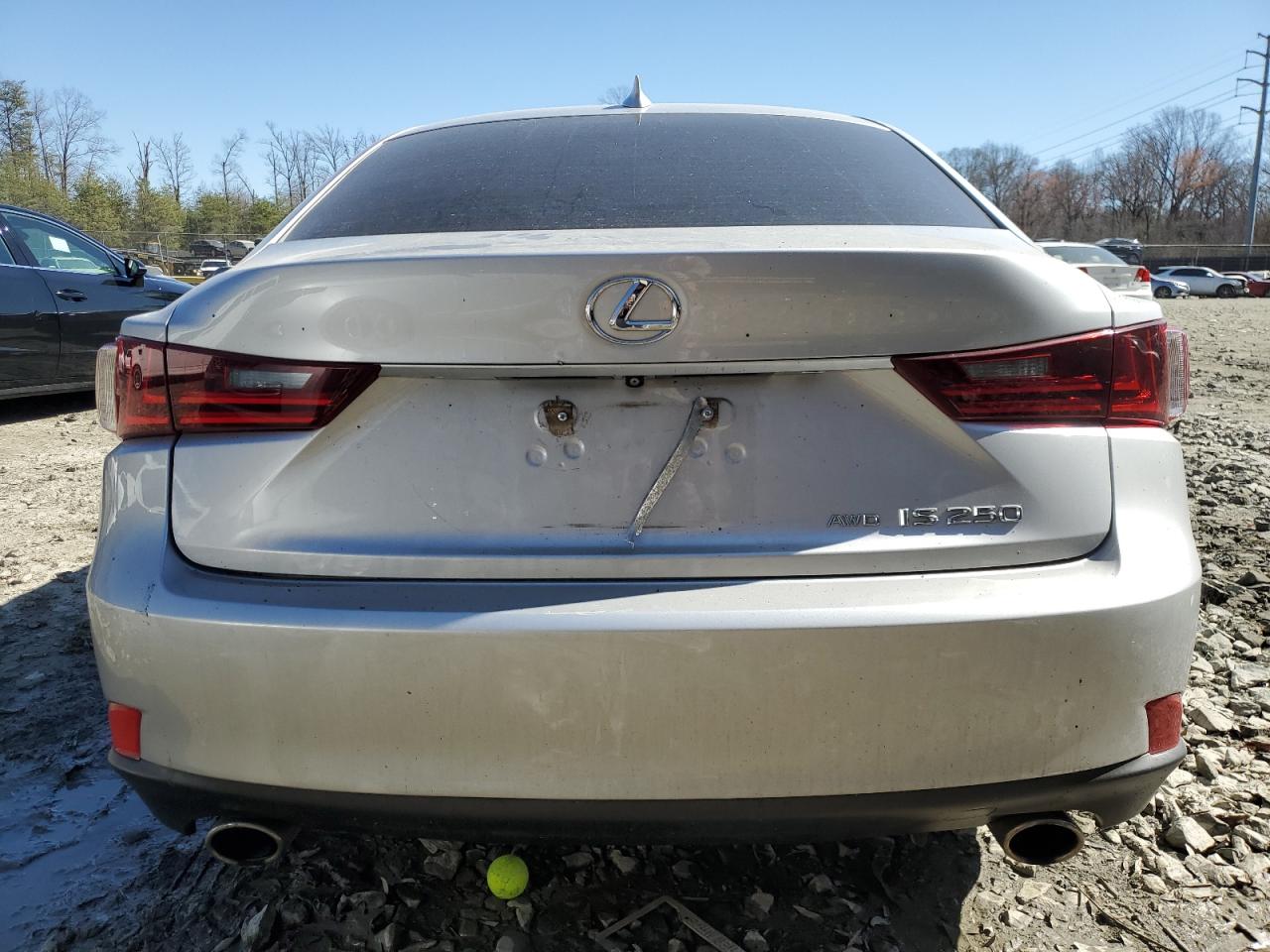 2015 Lexus IS - Image 6