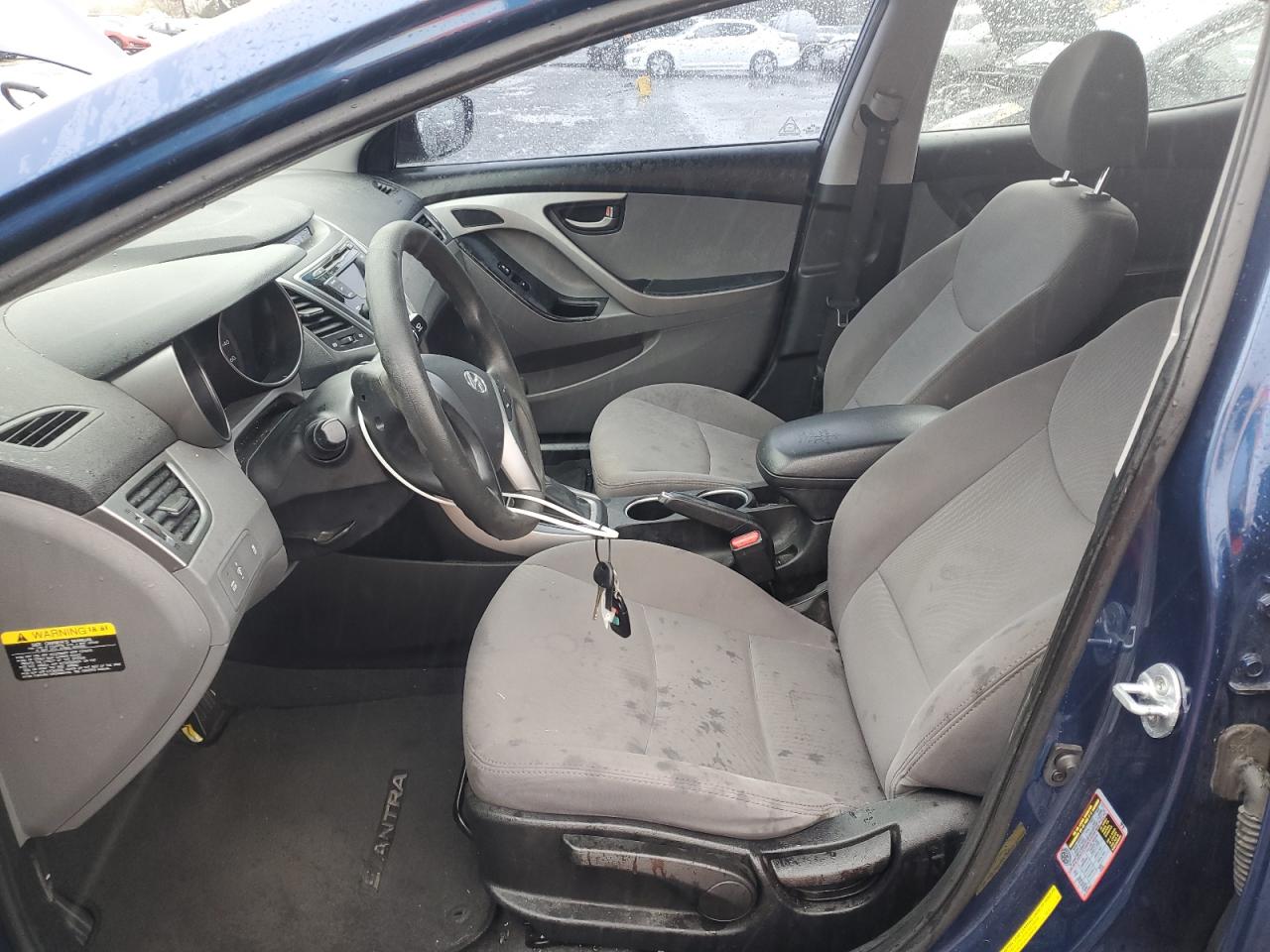 2016 Hyundai Elantra - Image 7