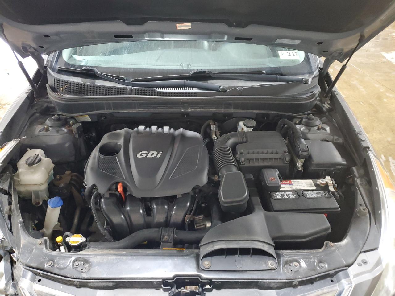 2013 Hyundai Sonata - Image 11