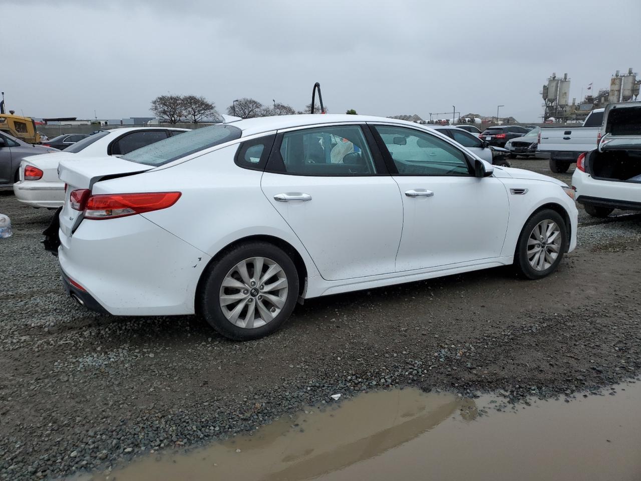 2016 Kia Optima - Image 3