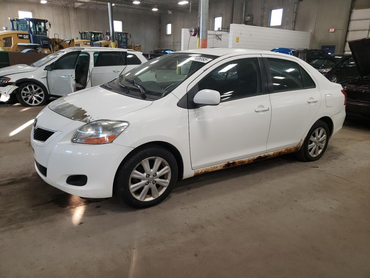 2009 Toyota Yaris - Image 1