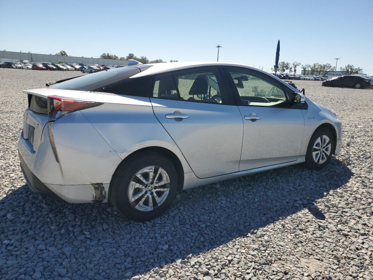 2016 Toyota Prius - Image 3