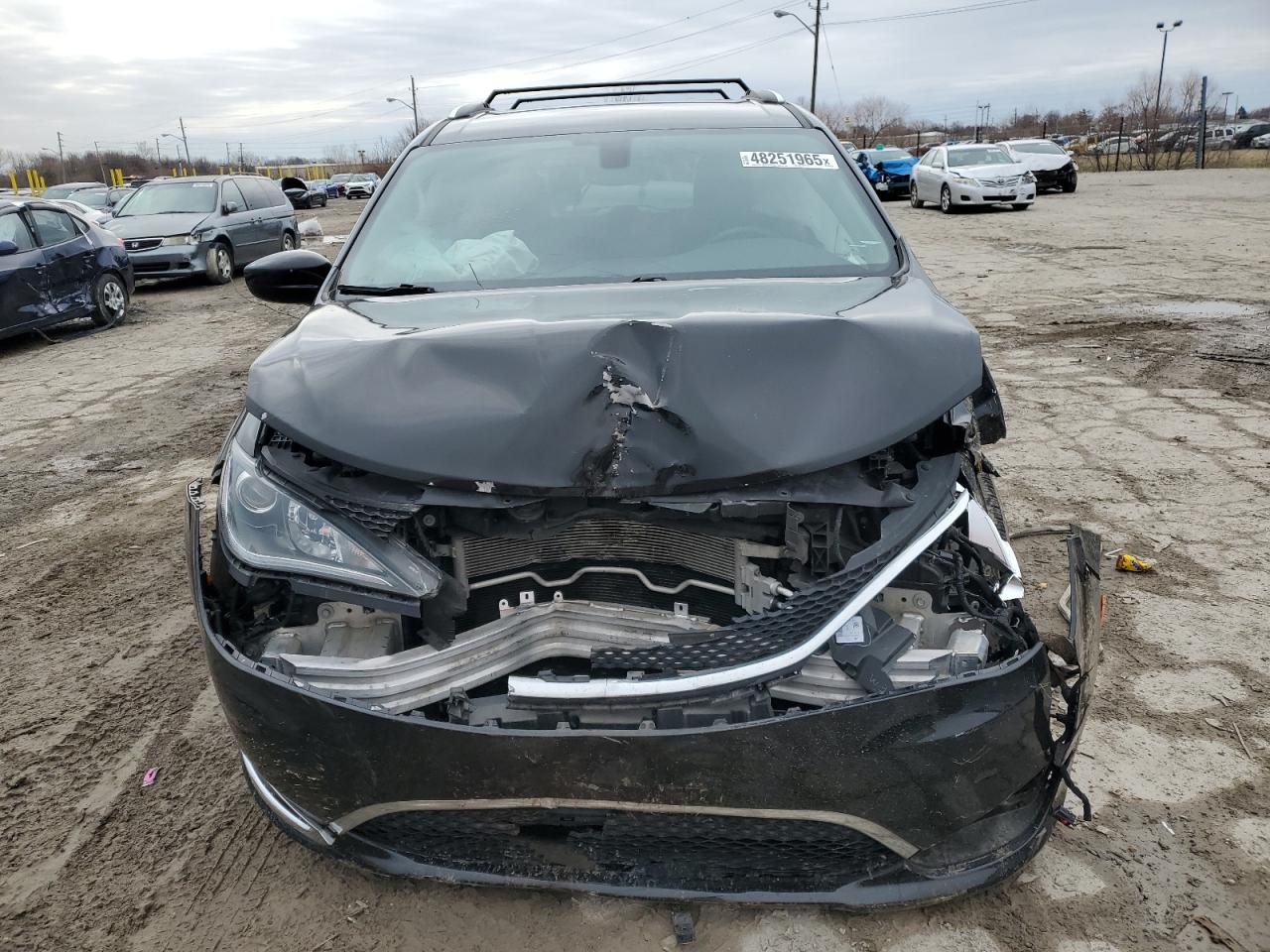 2019 Chrysler Pacifica - Image 5