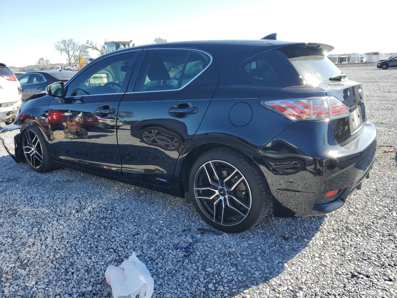 2016 Lexus CT - Image 2