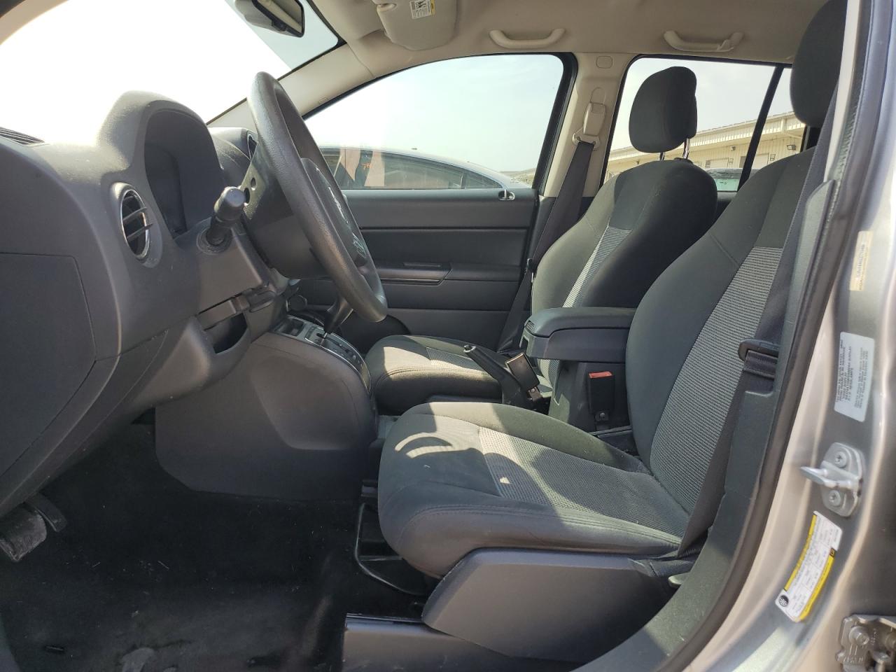 2016 Jeep Compass - Image 7