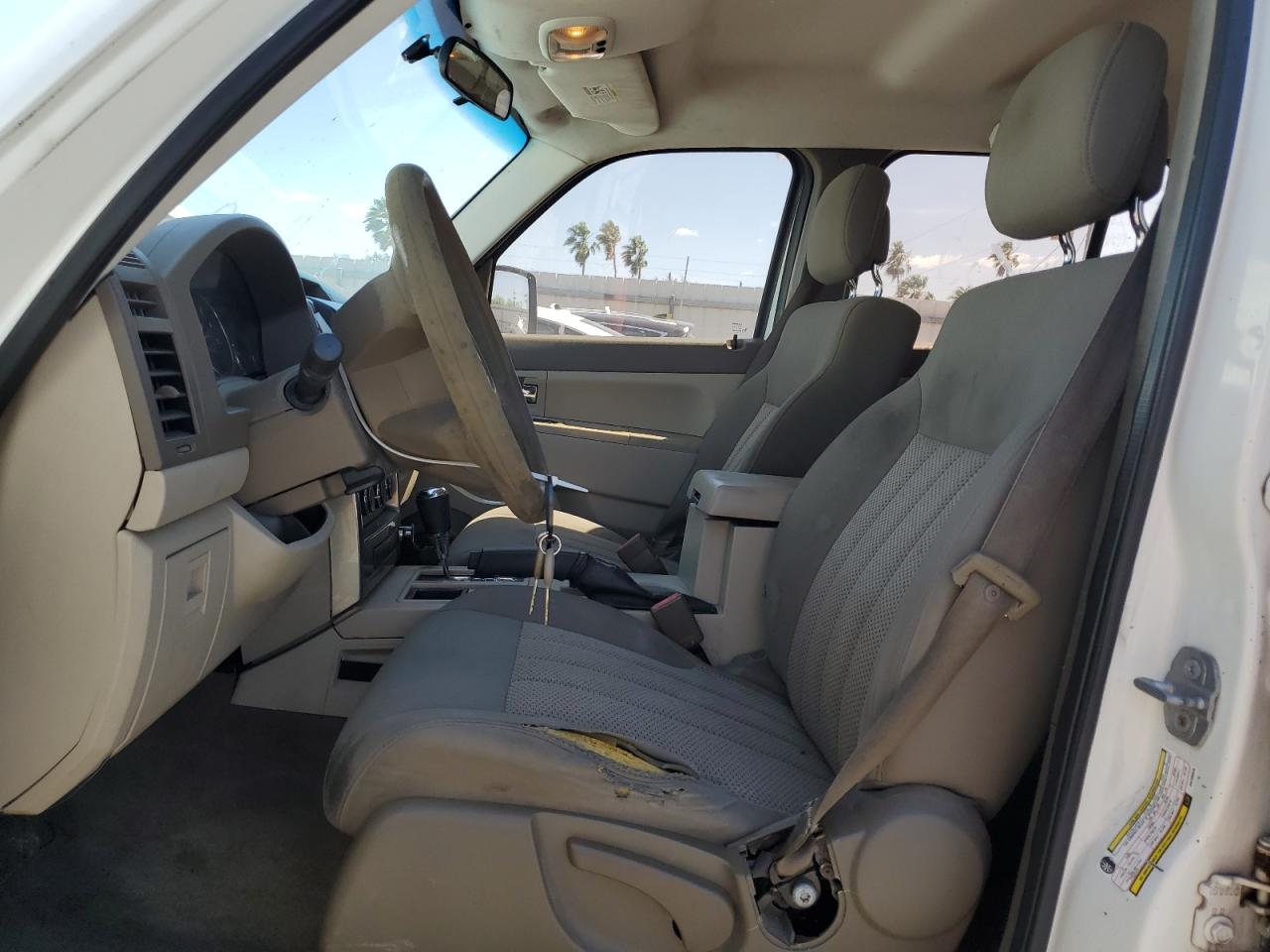 2010 Jeep Liberty (North America) - Image 7