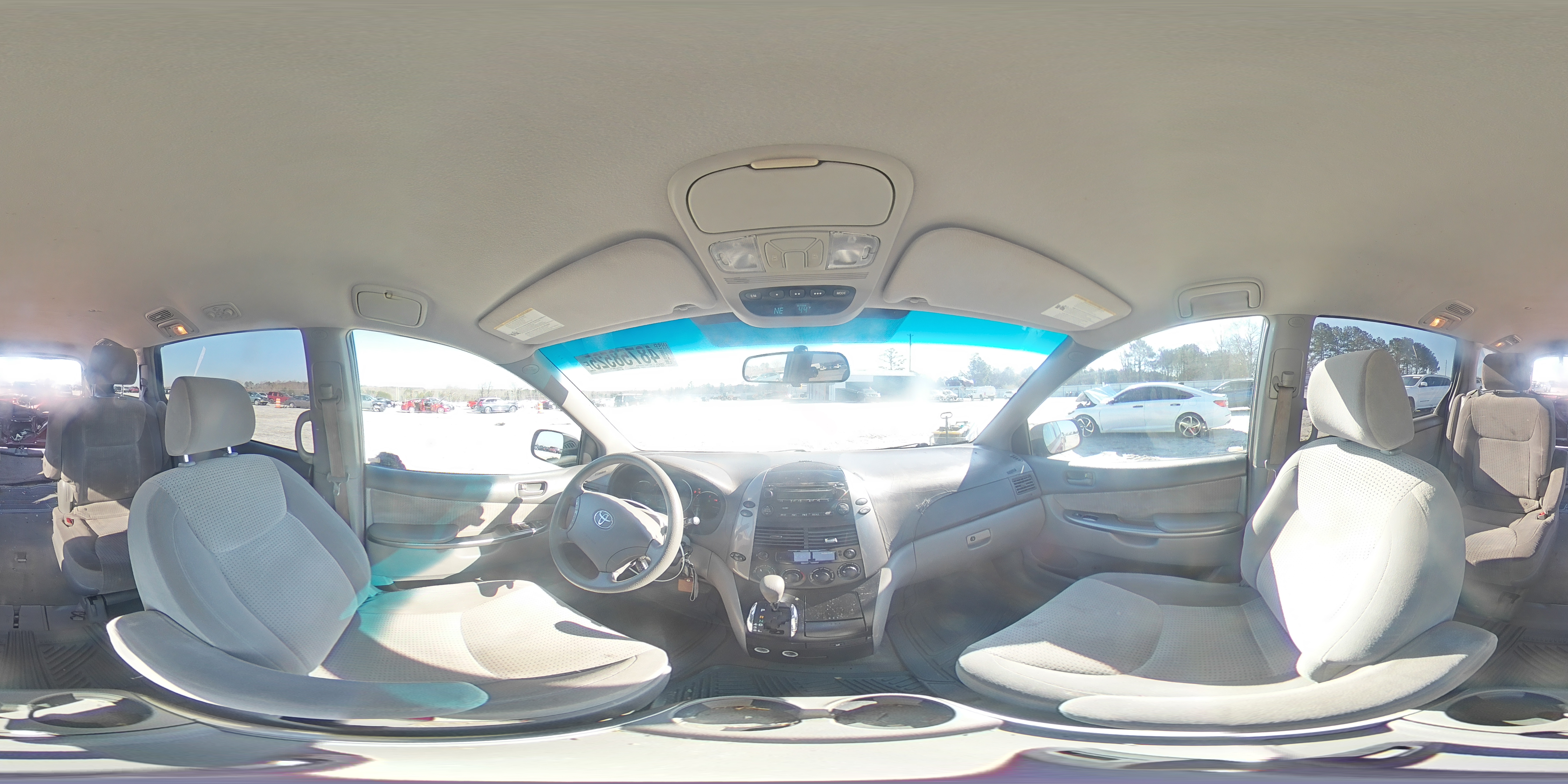 2008 Toyota Sienna - Image 13