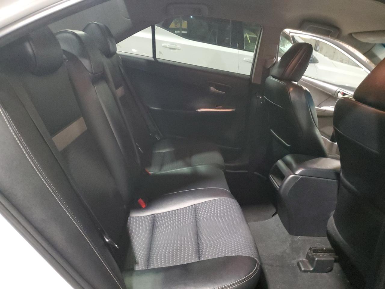 2012 Toyota Camry - Image 10