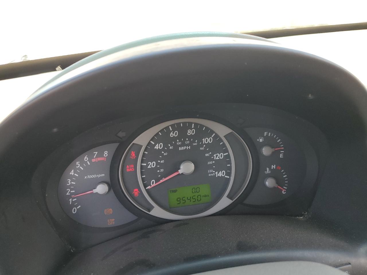 2005 Hyundai Tucson - Image 9