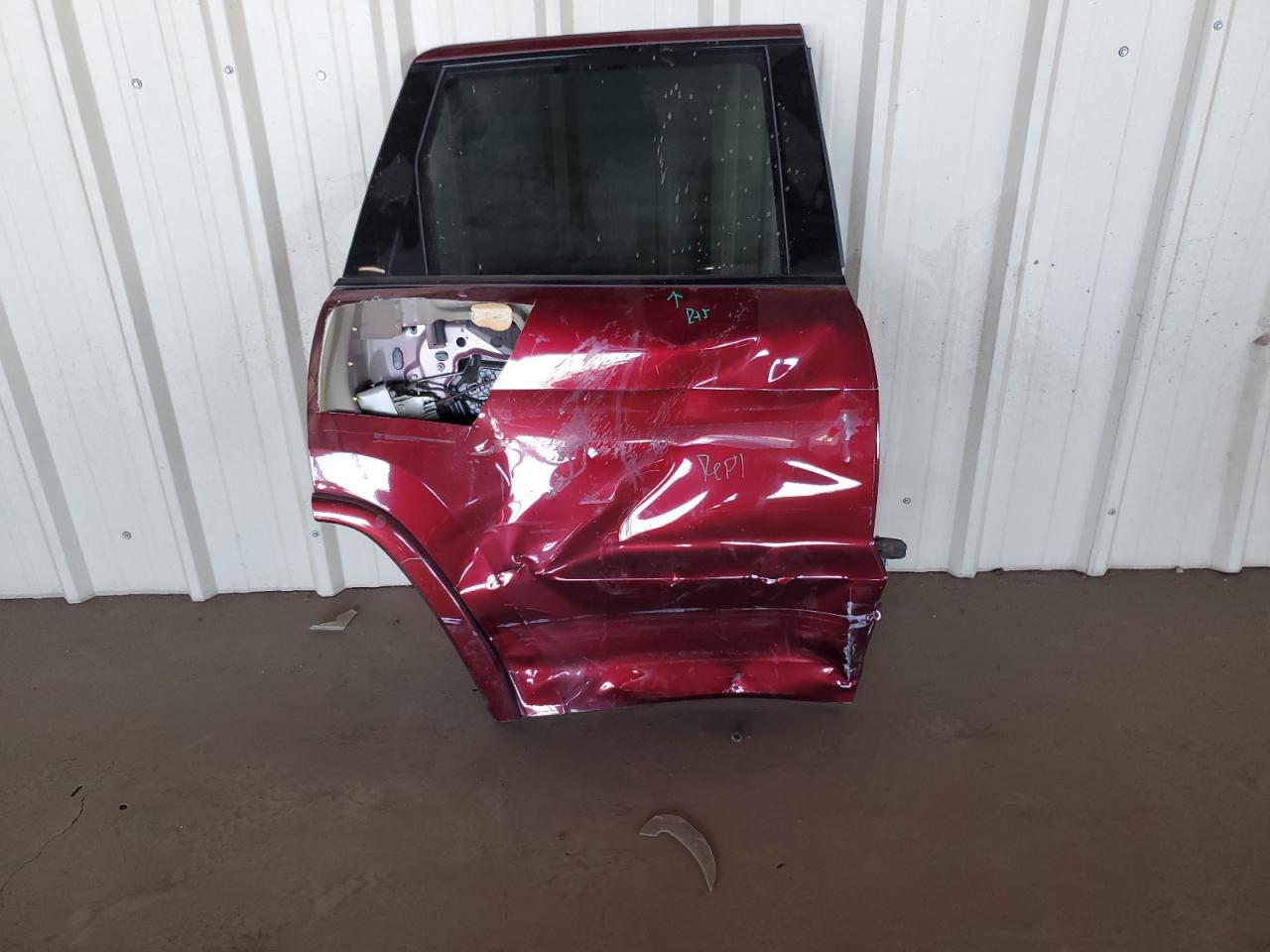 2017 Jeep Grand Cherokee - Image 12