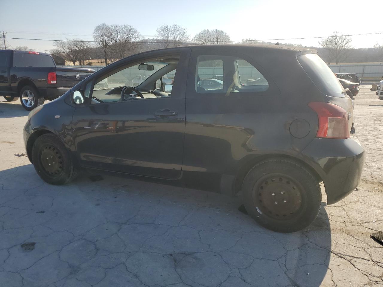 2007 Toyota Yaris - Image 2