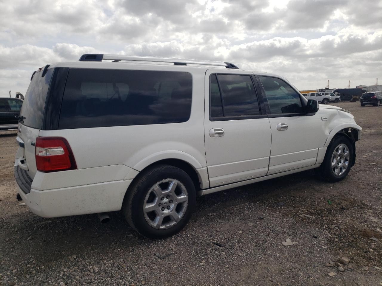 2013 Ford Expedition - Image 3