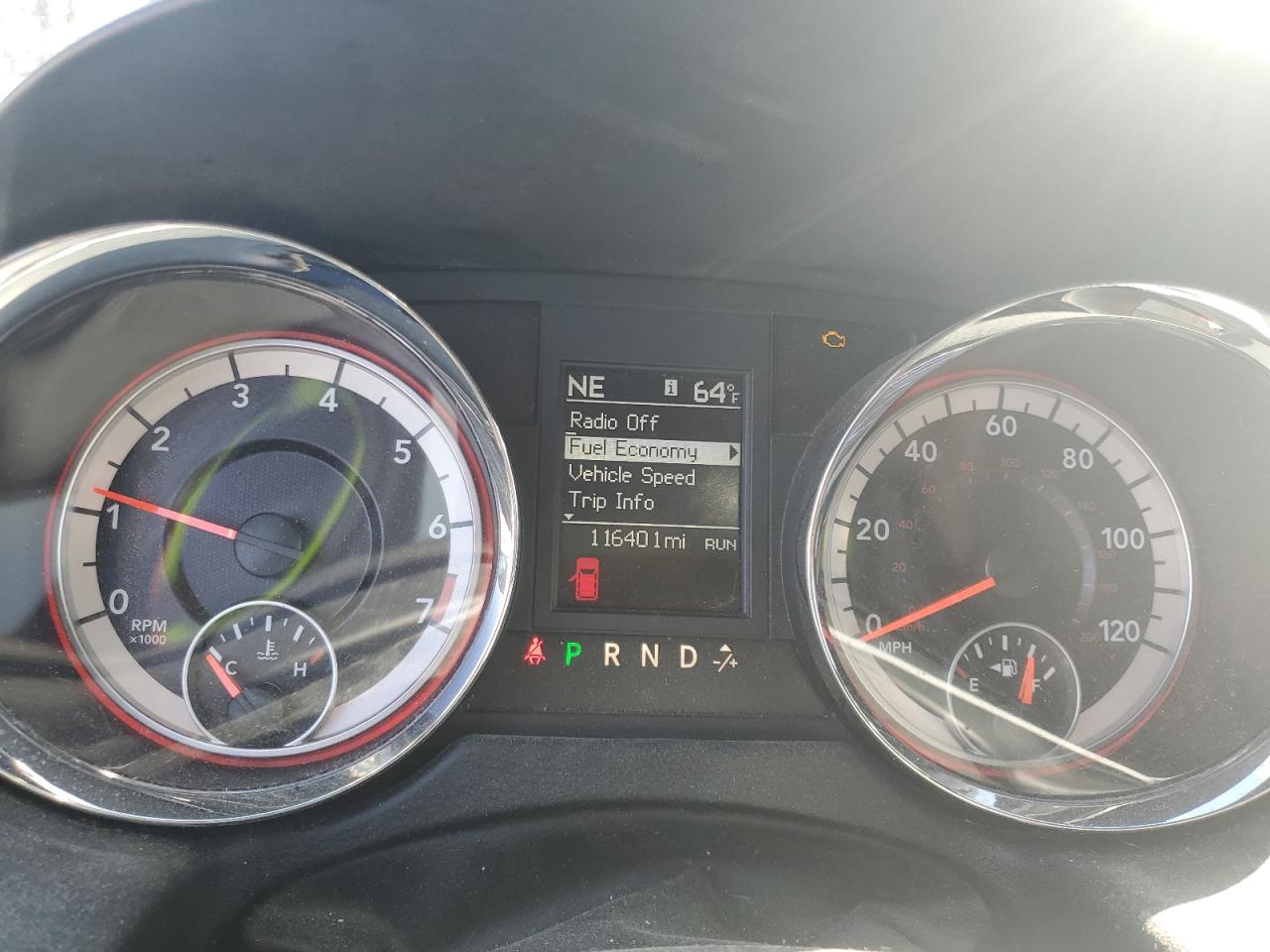 2019 Dodge Caravan - Image 9
