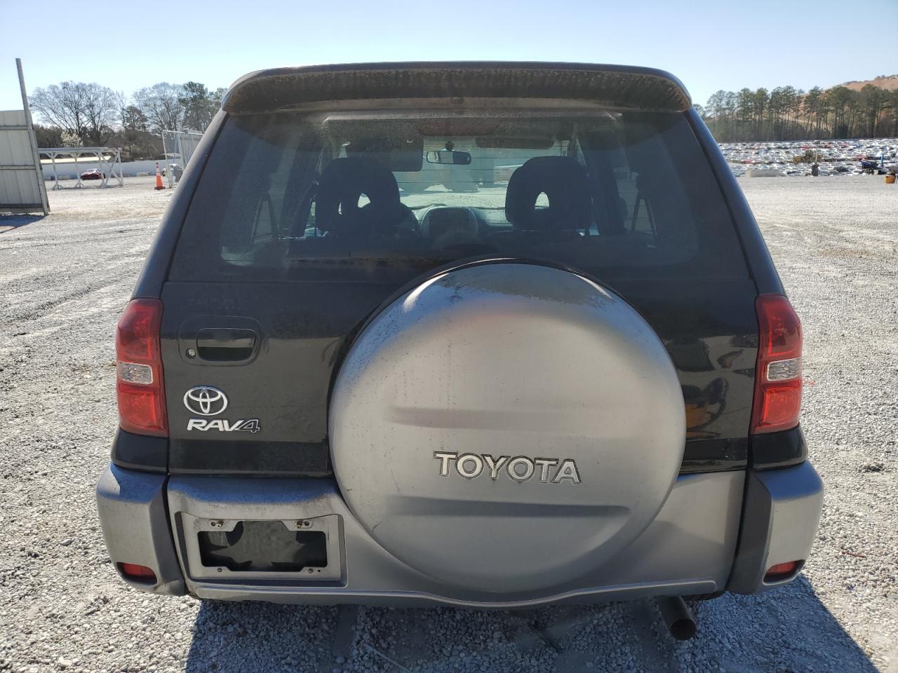 2004 Toyota RAV 4 - Image 6
