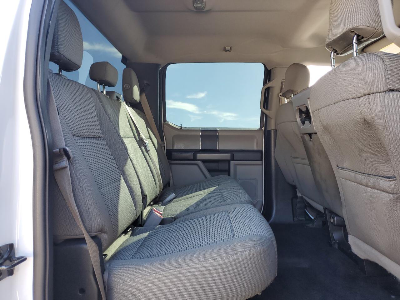2015 Ford F-150 - Image 10