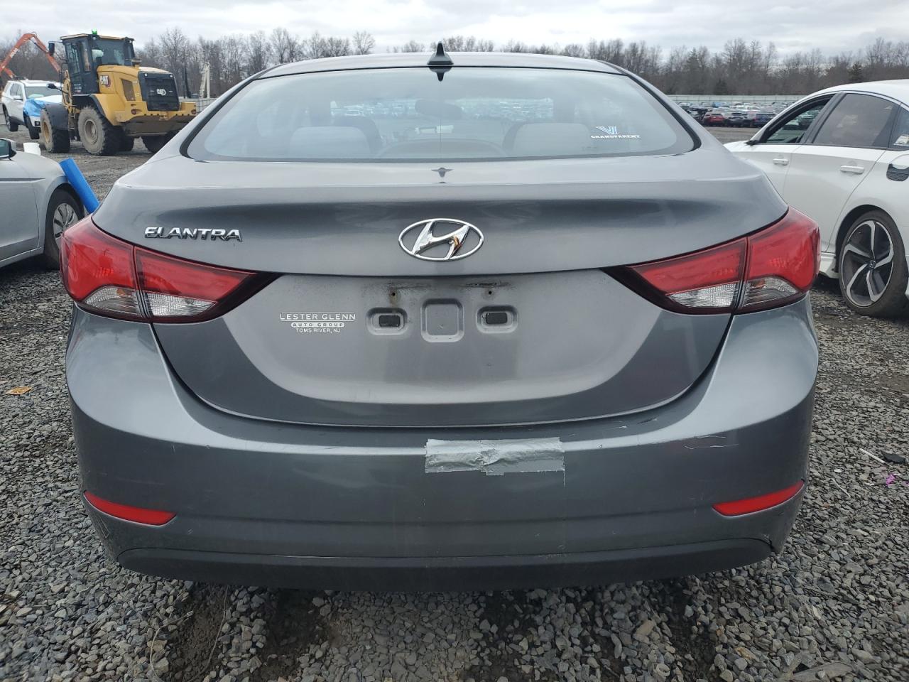 2016 Hyundai Elantra - Image 6