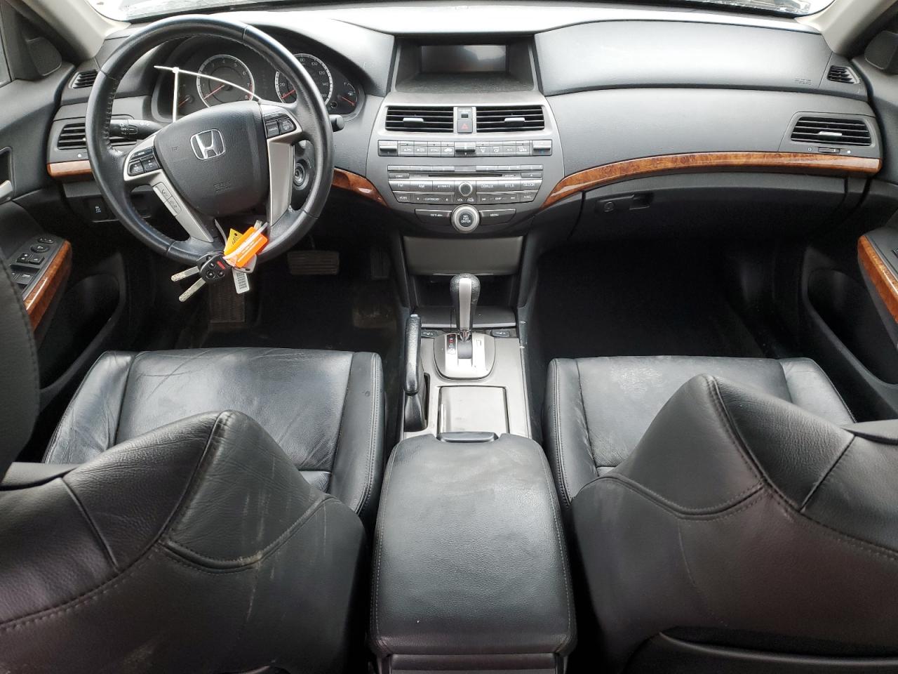 2012 Honda Accord - Image 8