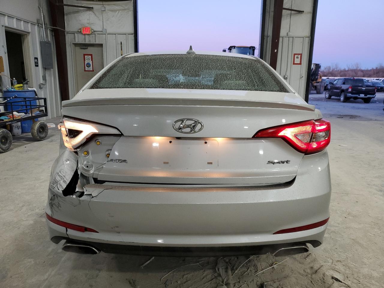2015 Hyundai Sonata - Image 6