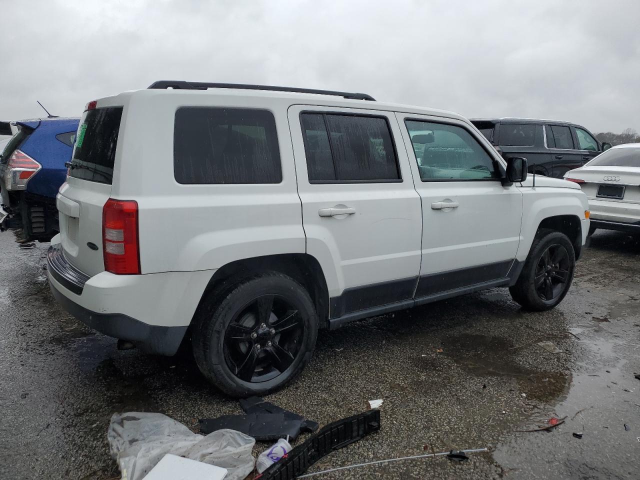 2014 Jeep Liberty (Patriot) - Image 3