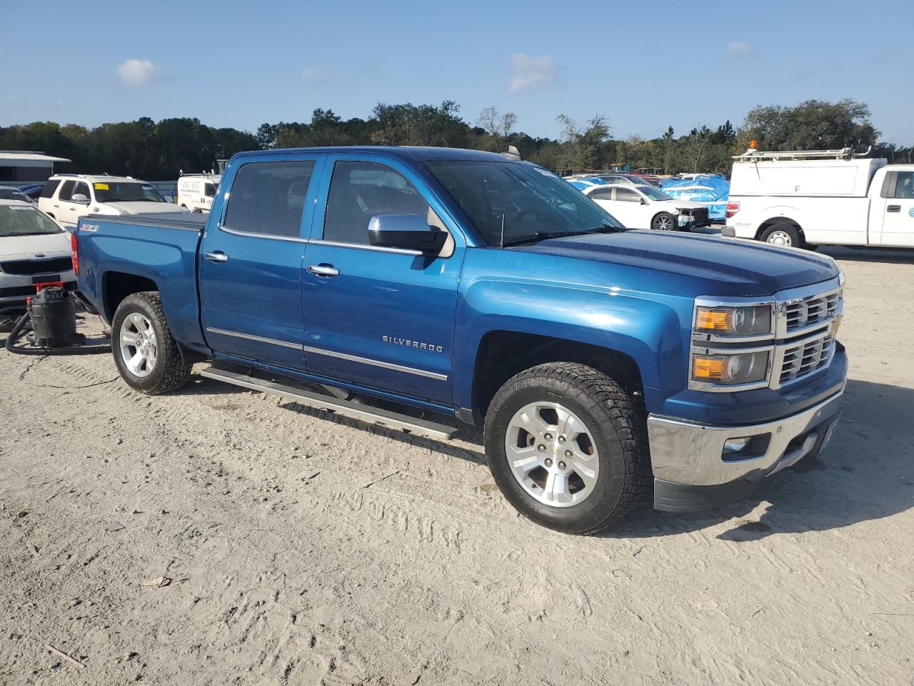 2015 Chevrolet Silverado - Image 4