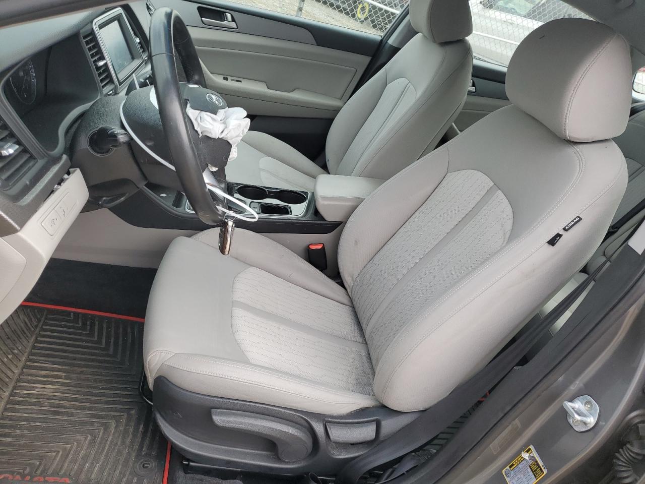 2018 Hyundai Sonata - Image 7
