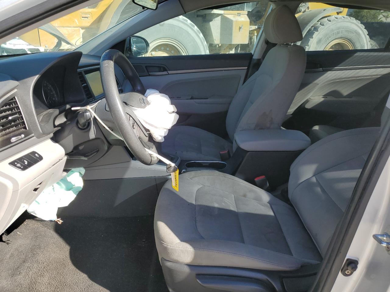 2018 Hyundai Elantra - Image 7