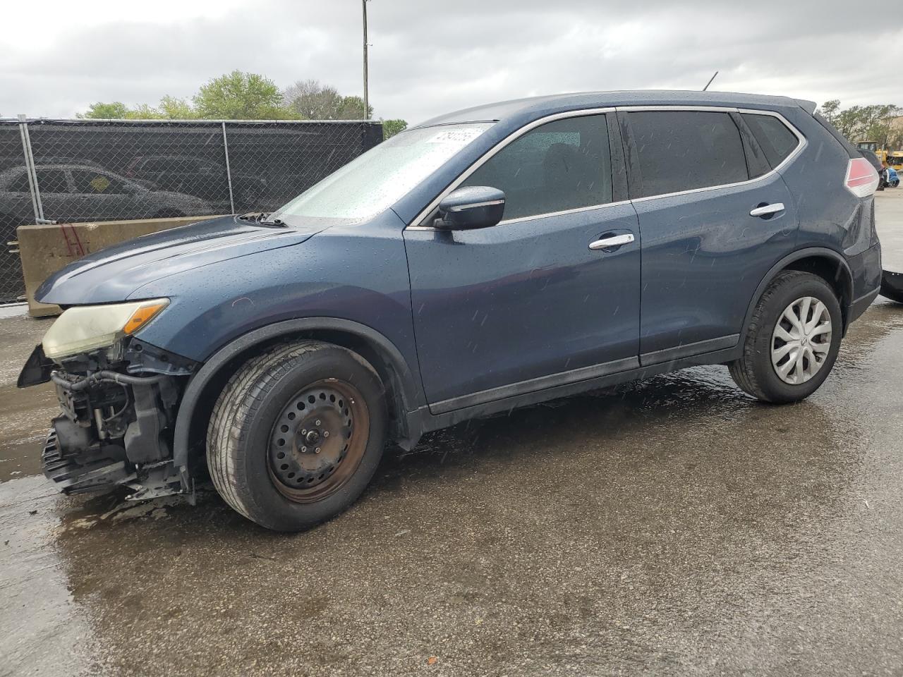 2015 Nissan Rogue - Image 1