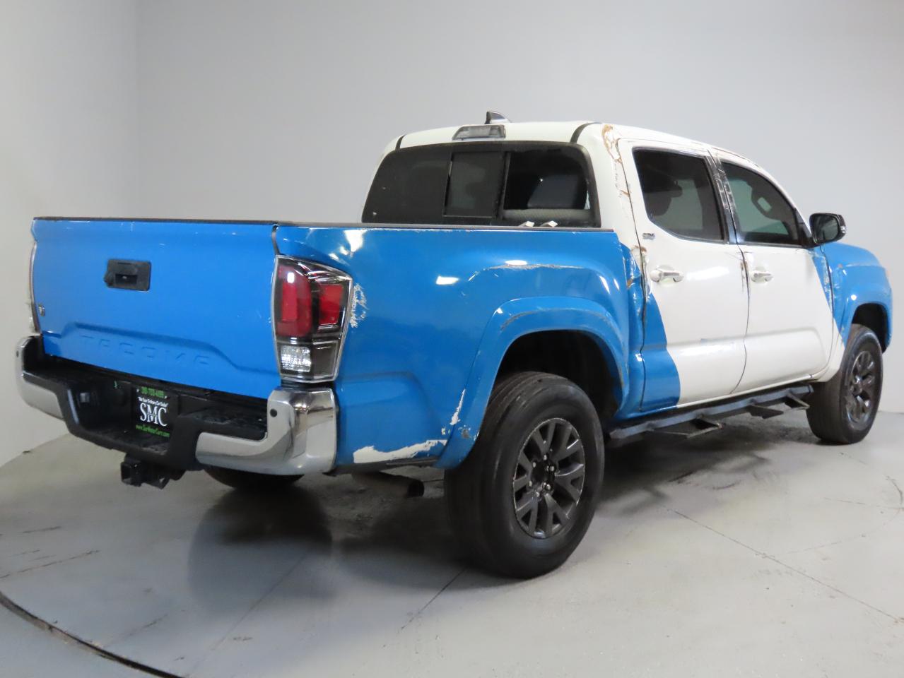 2023 Toyota Tacoma - Image 3