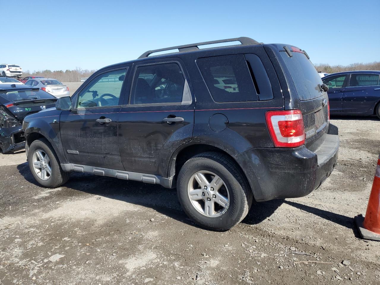 2008 Ford Escape - Image 2