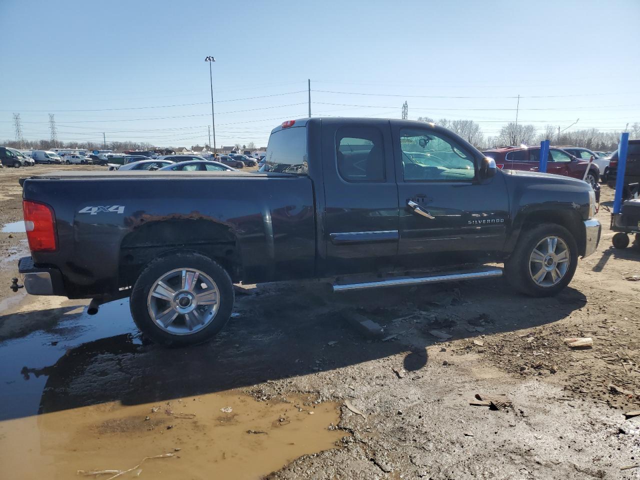 2013 Chevrolet Silverado - Image 3