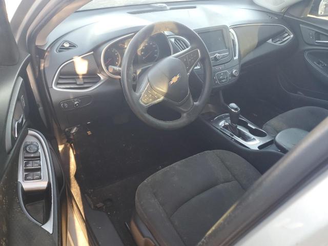 Седани CHEVROLET MALIBU 2017 Сріблястий