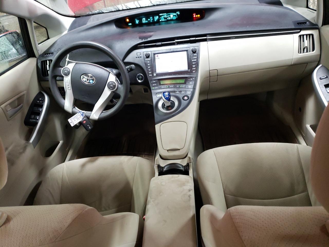 2011 Toyota Prius - Image 8