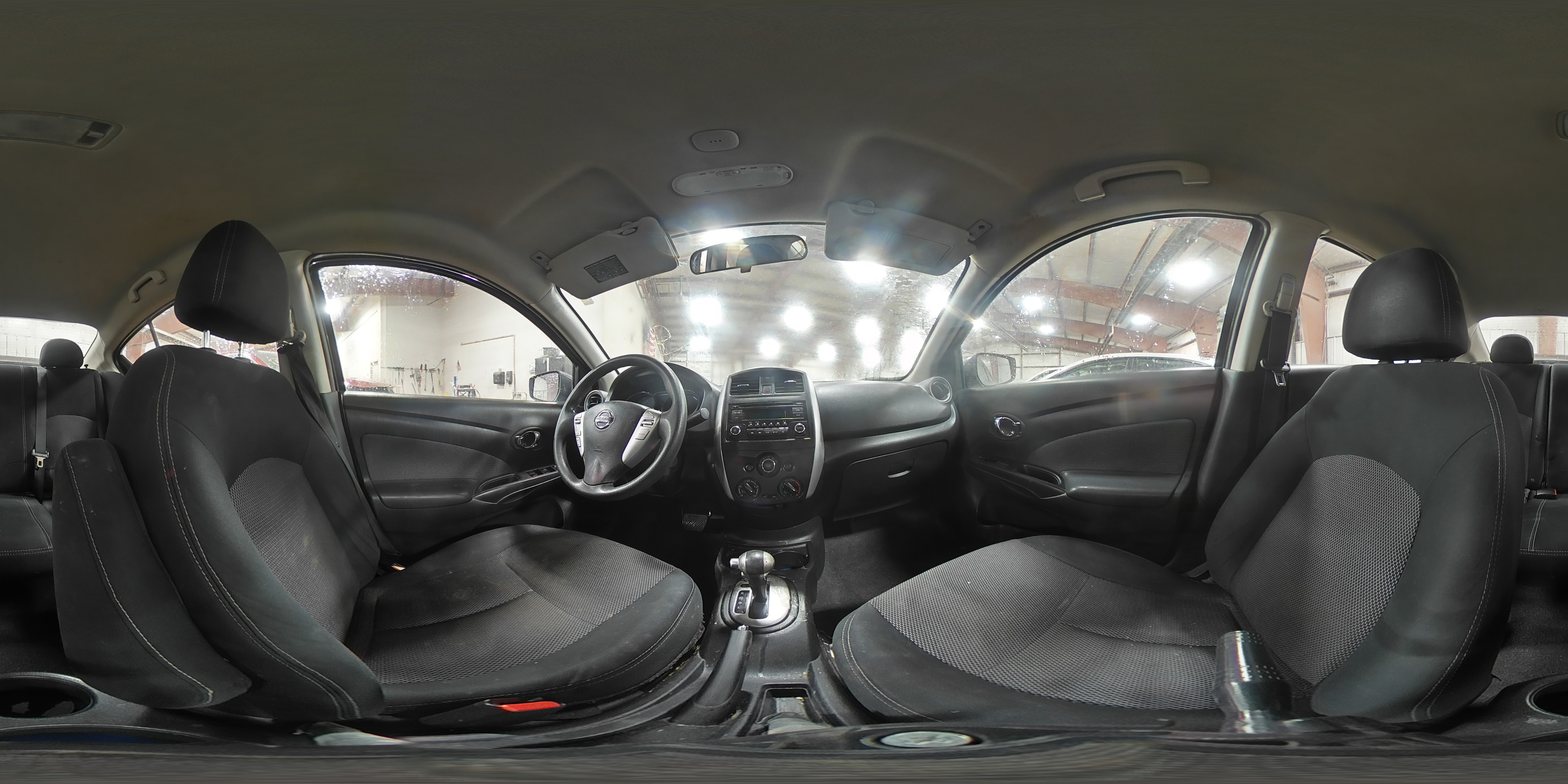 2015 Nissan Versa - Image 15