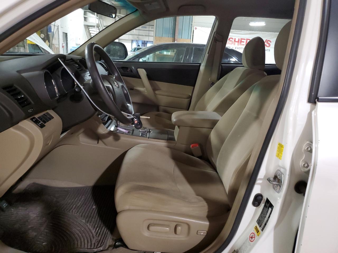 2010 Toyota Highlander - Image 7