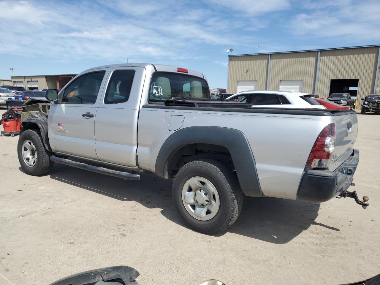 2011 Toyota Tacoma - Image 2