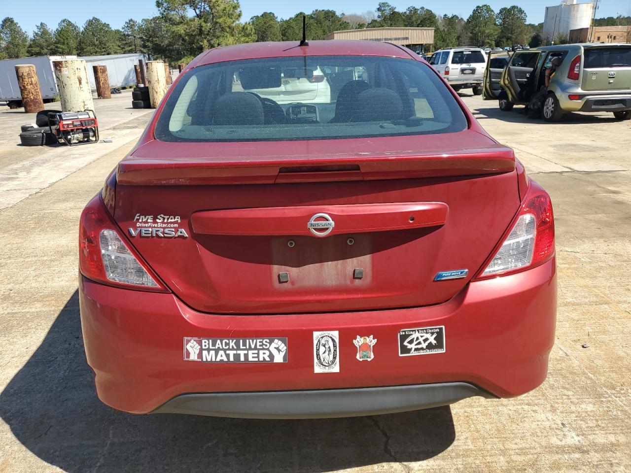 2015 Nissan Versa - Image 6