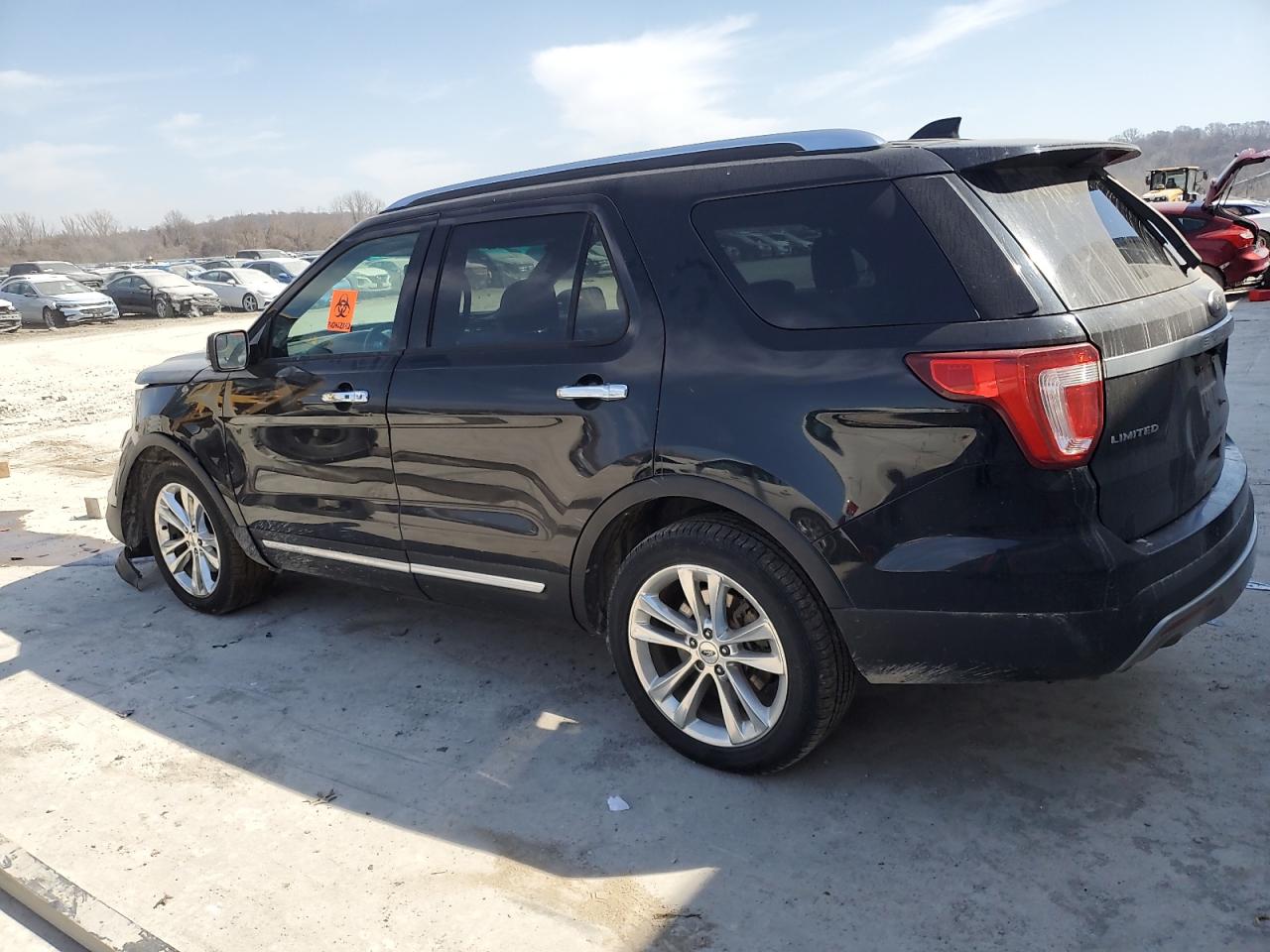 2016 Ford Explorer - Image 2