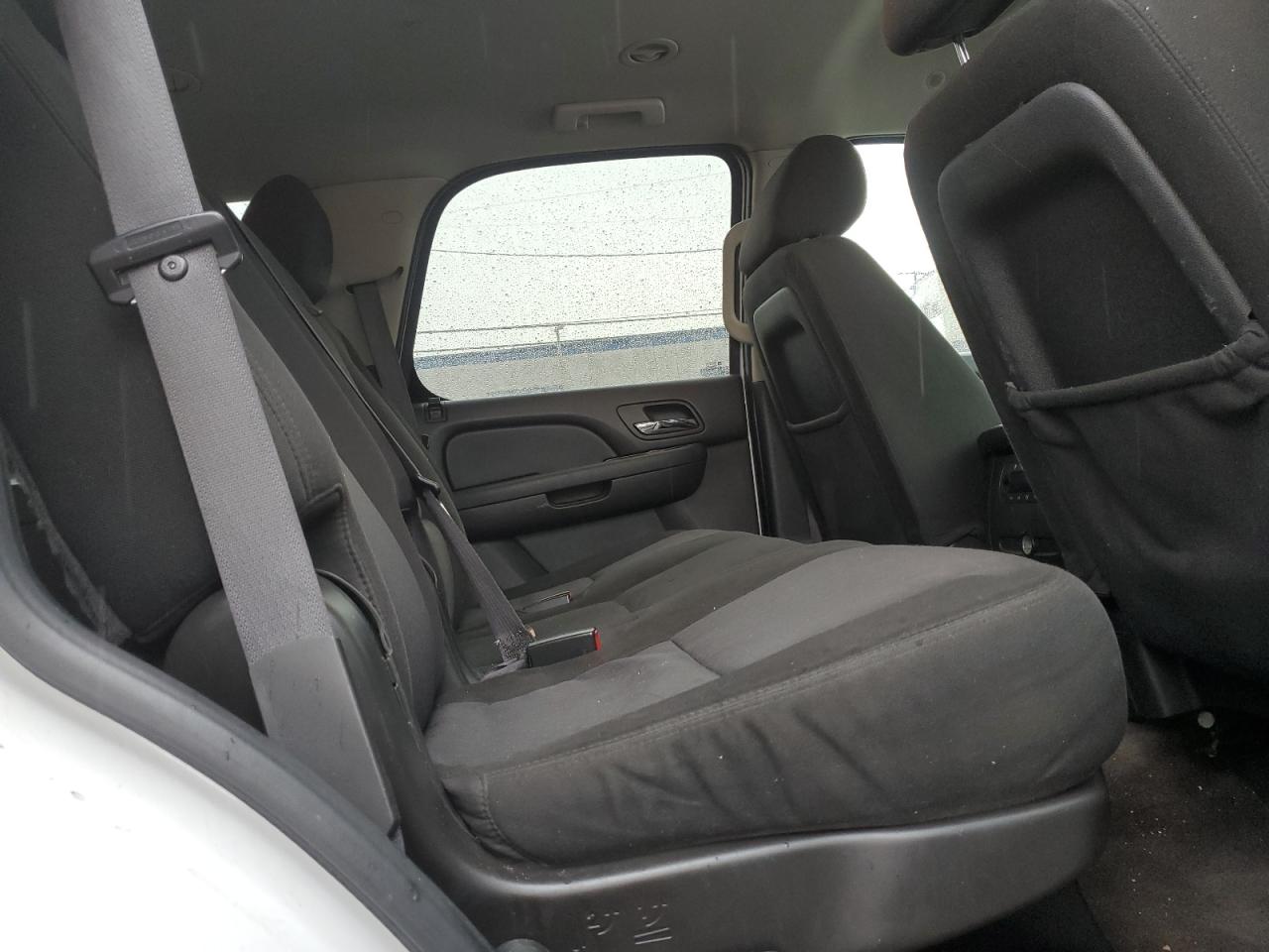 2011 GMC Yukon - Image 11