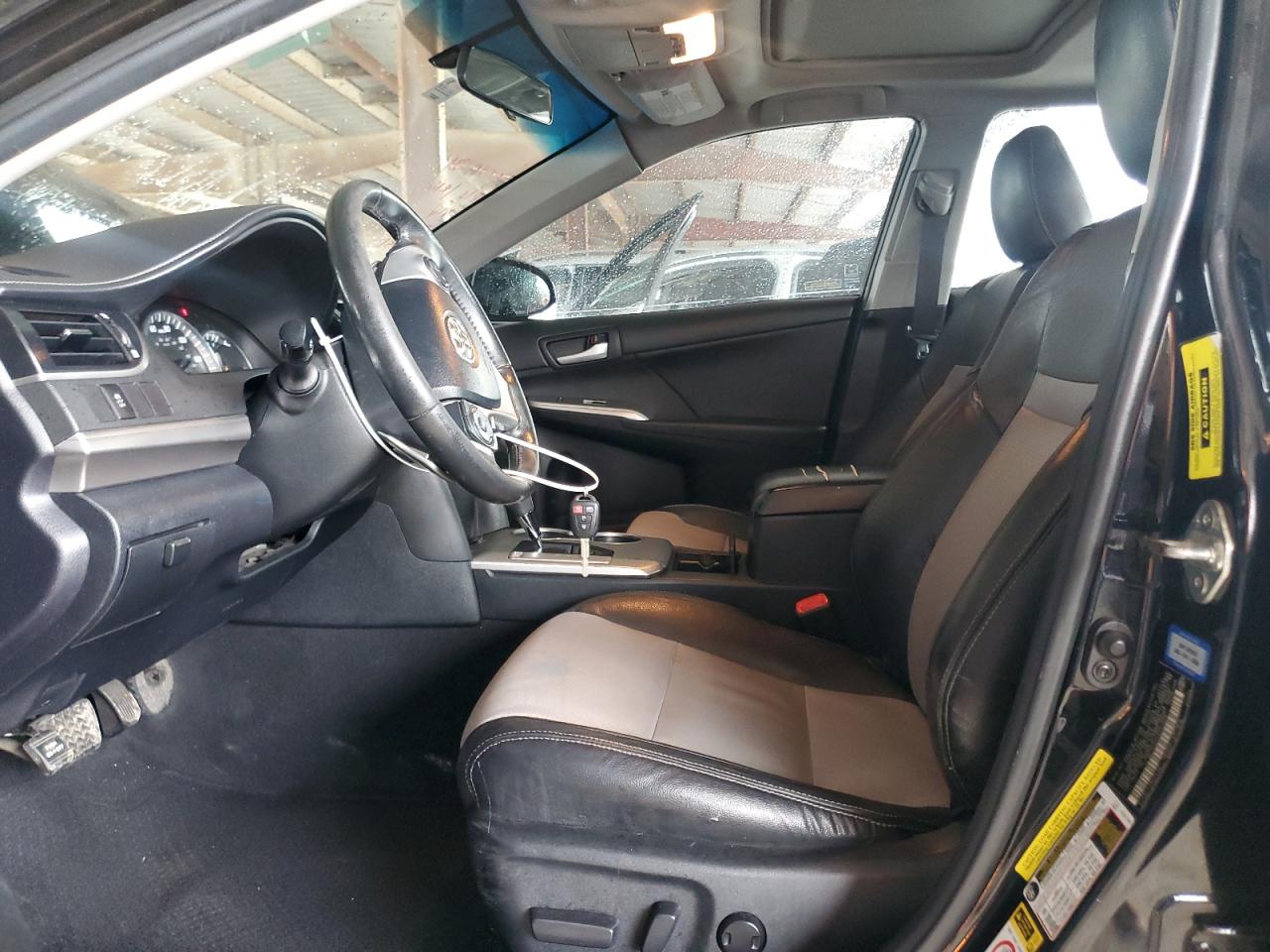 2012 Toyota Camry - Image 7