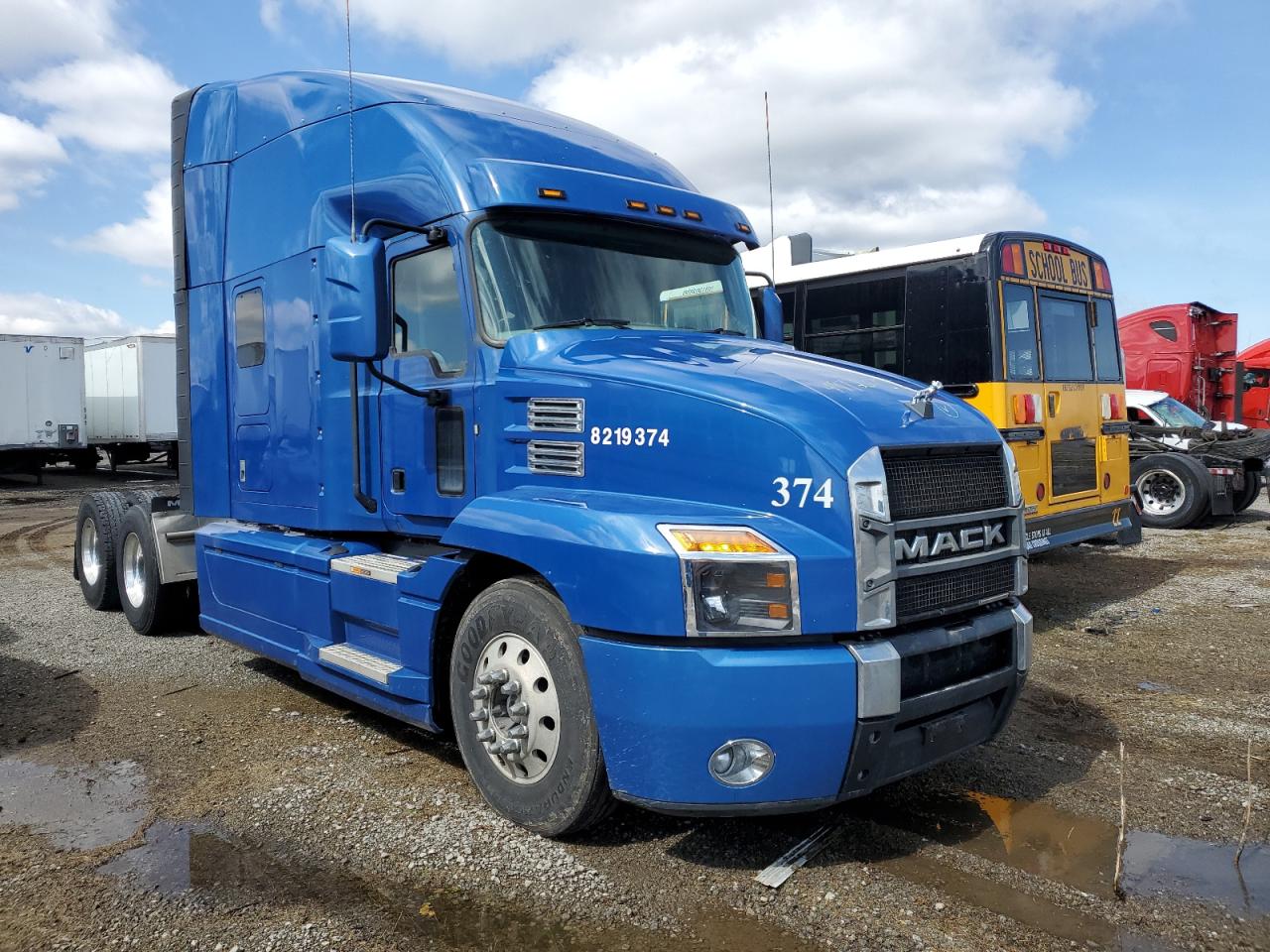 2019 Mack Anthem Semi Truck for Sale in Dyer, IN - Normal Wear