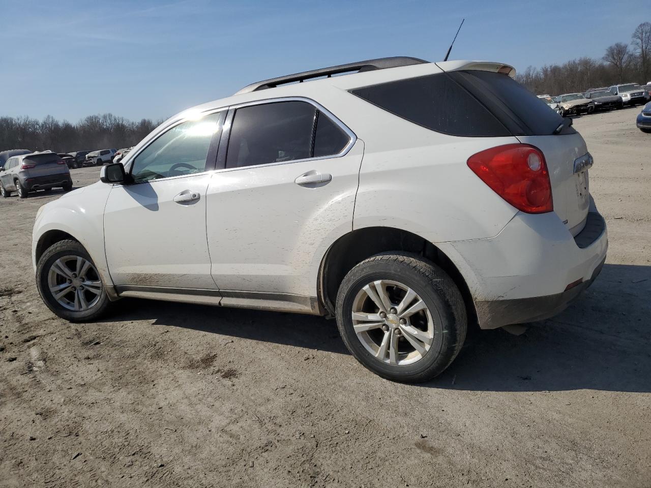 2011 Chevrolet Equinox - Image 2