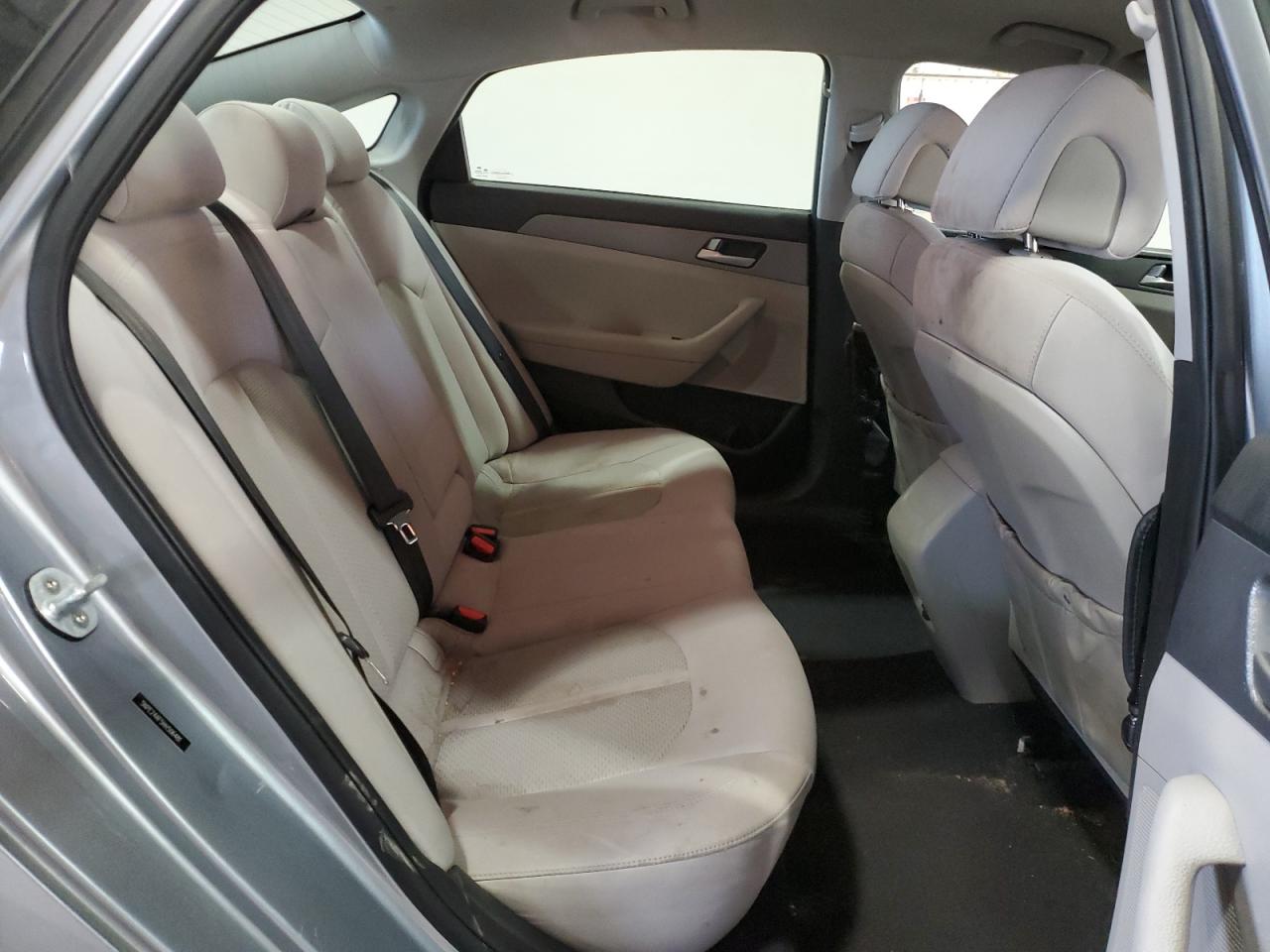 2017 Hyundai Sonata - Image 10