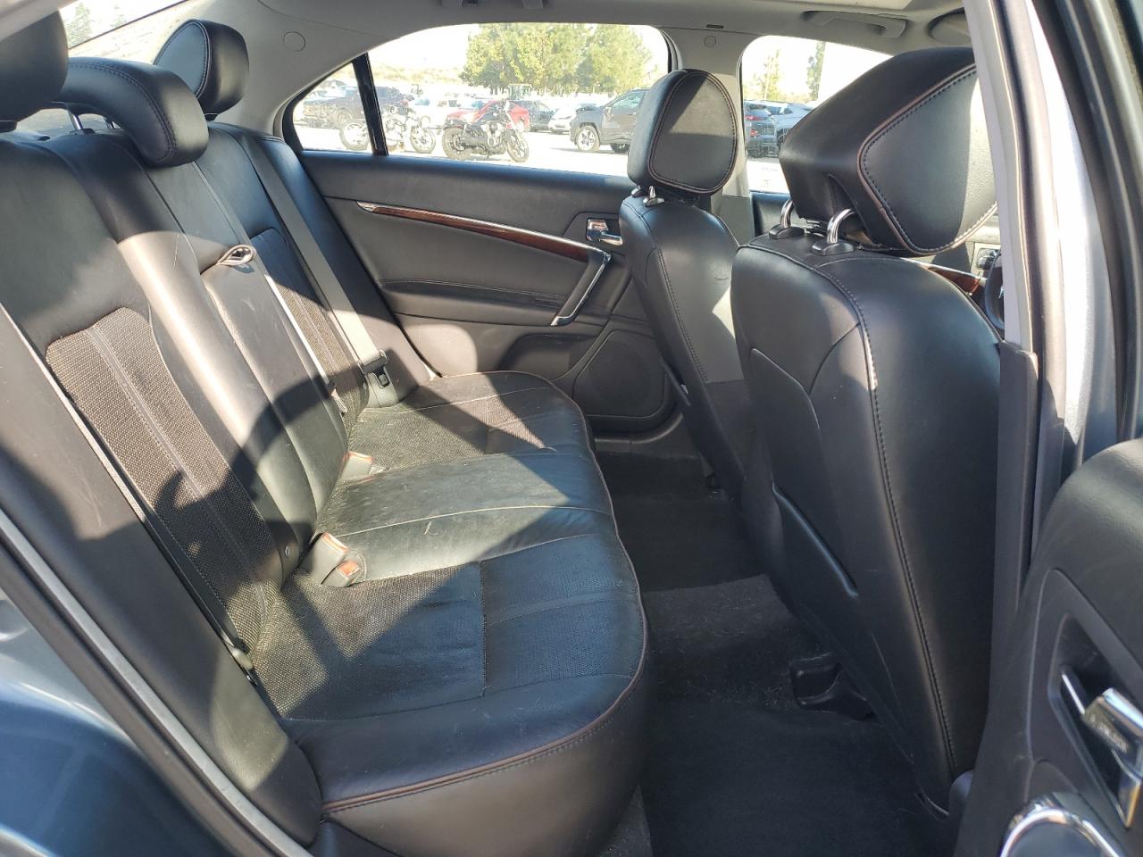 2011 Lincoln MKZ - Image 11