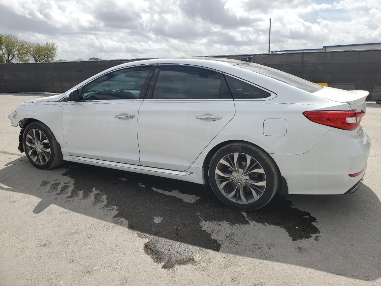 2015 Hyundai Sonata - Image 2