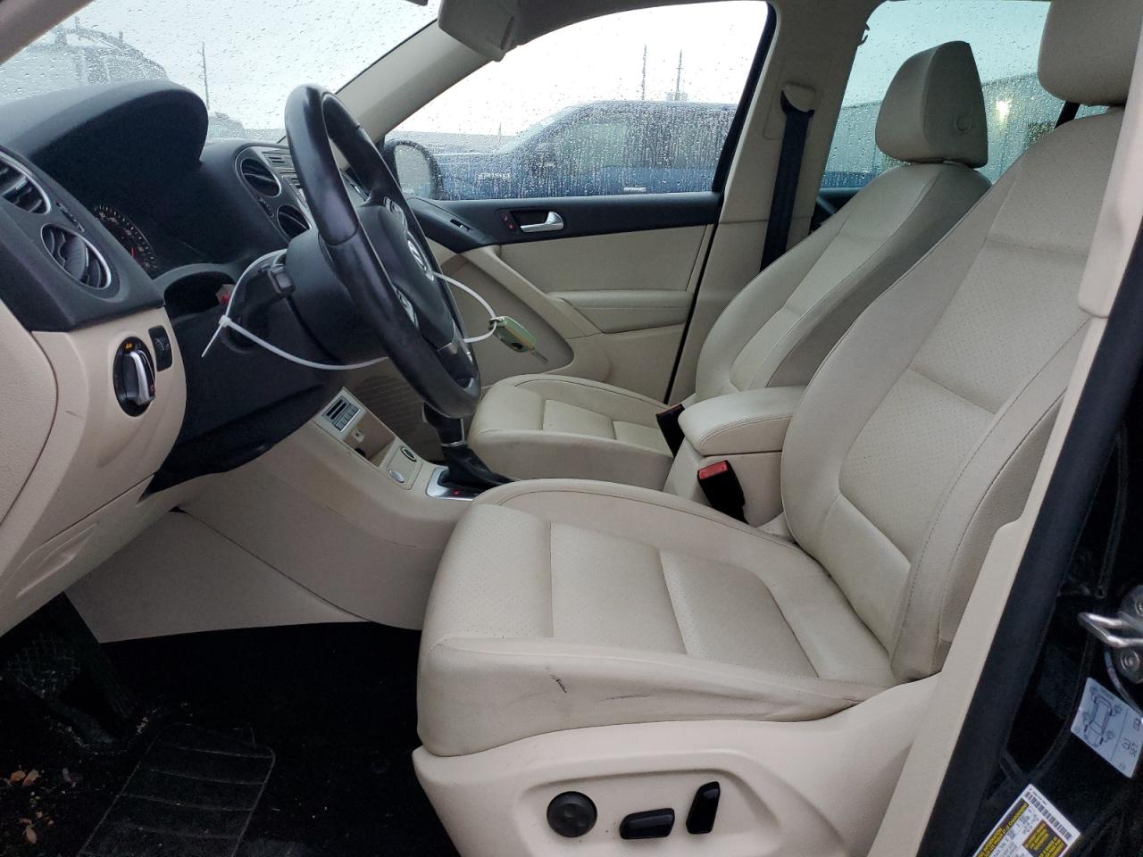2016 Volkswagen Tiguan - Image 7