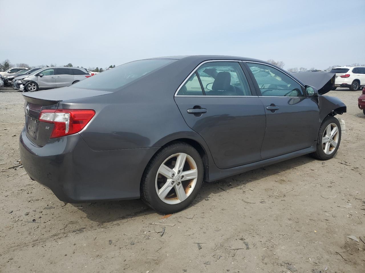 2014 Toyota Camry - Image 3