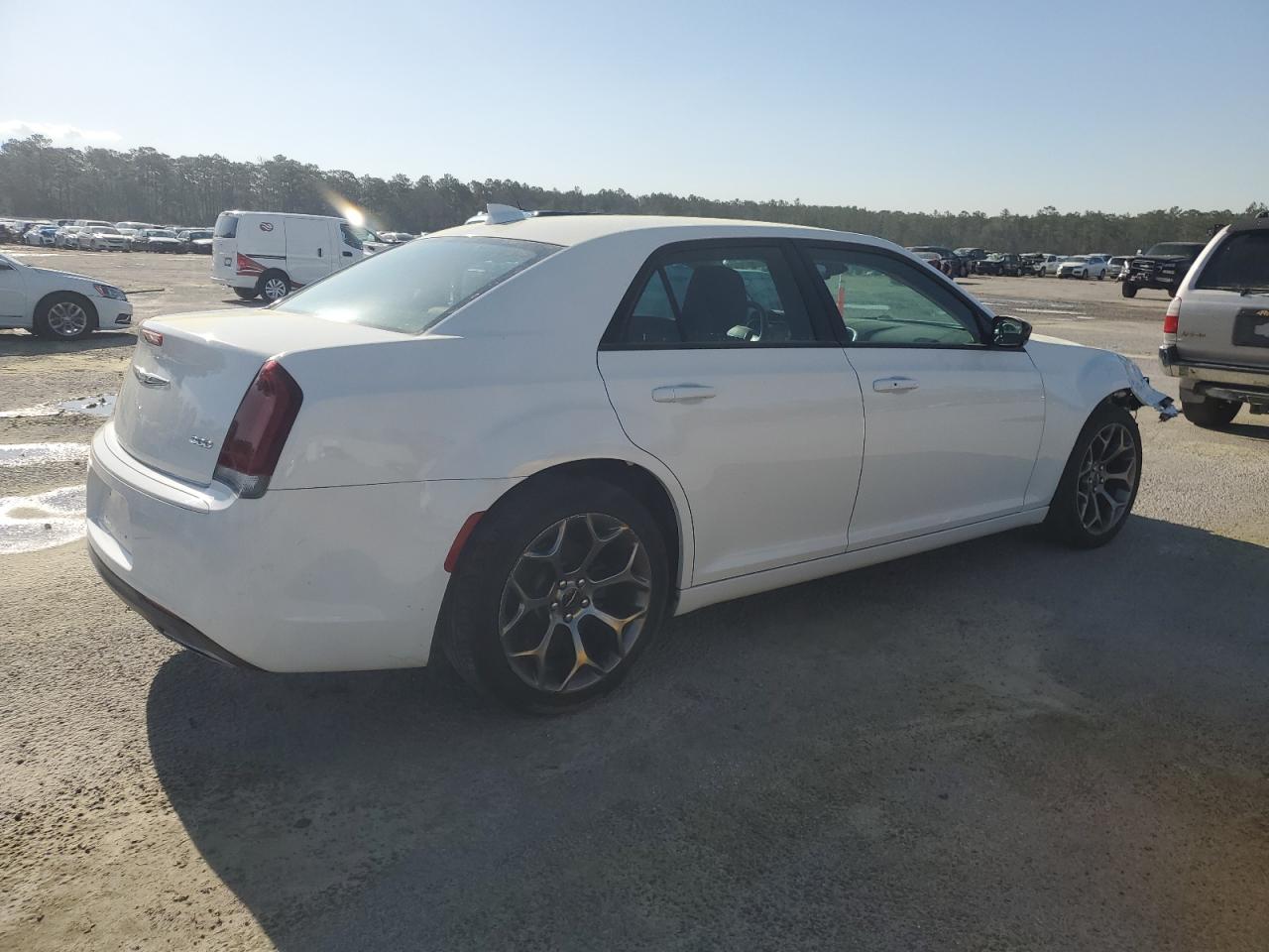 2018 Chrysler 300 - Image 3