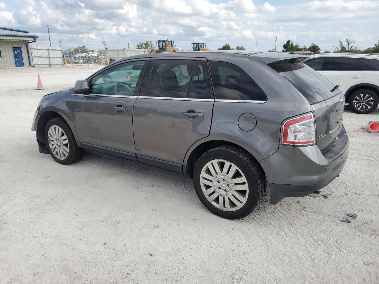 2010 Ford Edge - Image 2